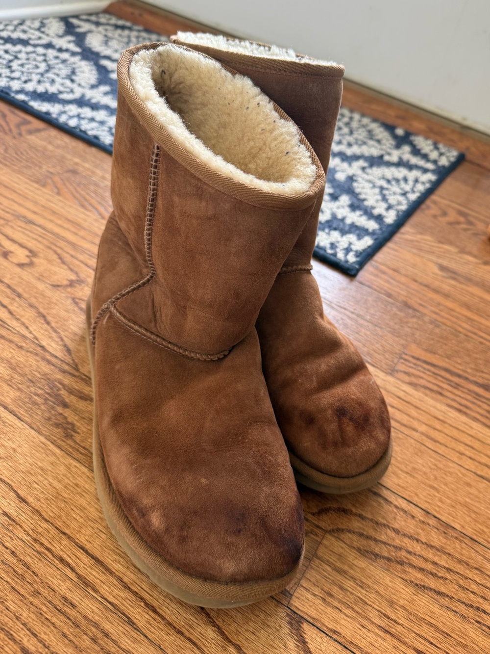 Ugg Classic Short Chestnut Sz 9 - Picture 5 of 6